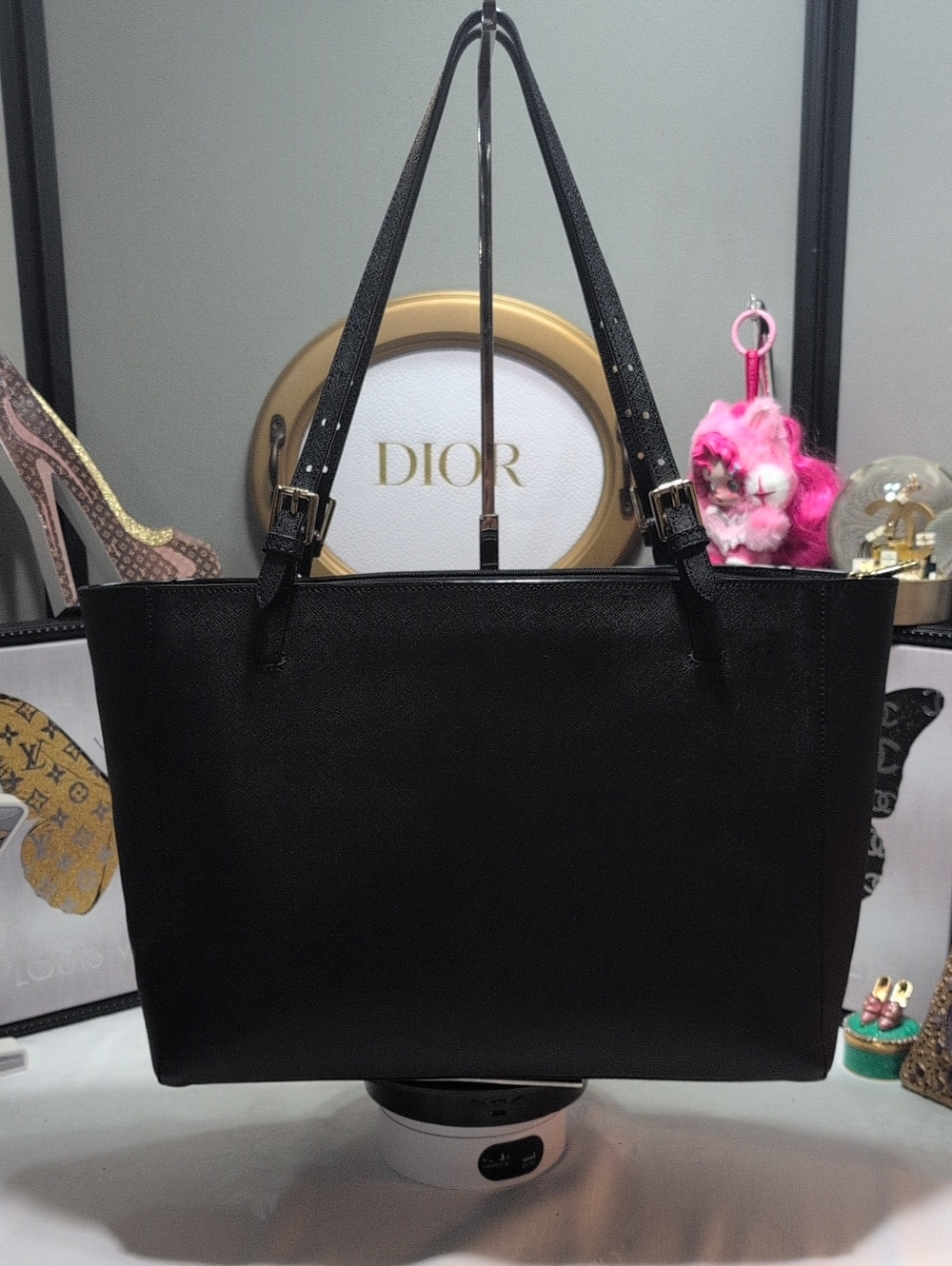 Tory Burch York large Buckle Tote Bag with Black saffiano leather and gold ๐ฅ๐ฅ - Picture 8 of 16